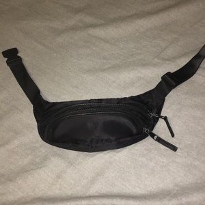 Fanny pack ( waist bag)
